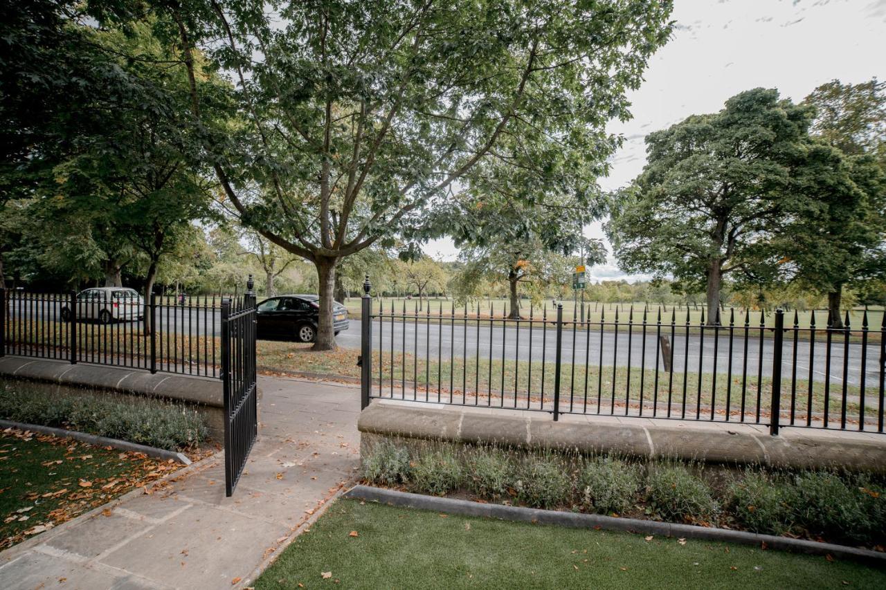 York Place One Harrogate Luaran gambar